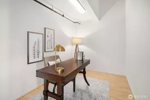 2400 8th Ave N, Seattle, WA 98109 - Photo 17