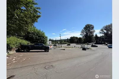 10401 Lake City Way NE, Seattle, WA 98125 - Photo 9