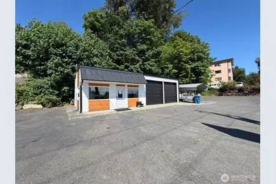 10401 Lake City Way NE, Seattle, WA 98125 - Photo 1