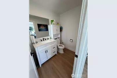 10401 Lake City Way NE, Seattle, WA 98125 - Photo 17