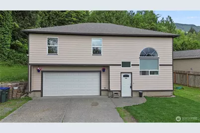 373 Rainbow Drive, Sedro Woolley, WA 98284 - Photo 1