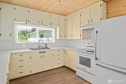 5392 Shore Meadow Road, Freeland, WA 98249 - Photo 9