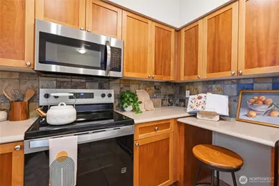 1545 NW 57th St #611, Seattle, WA 98107 - Photo 5