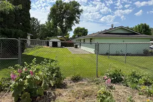 890 E Kennedy Ave, Hermiston, OR 97838 - Photo 3