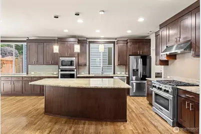 21250 NE 9th Place, Sammamish, WA 98074 - Photo 15