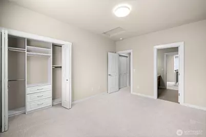 21250 NE 9th Place, Sammamish, WA 98074 - Photo 29