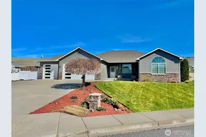154 Springhill Drive, East Wenatchee, WA 98802 - Photo 1