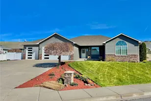 154 Springhill Dr, East Wenatchee, WA 98802 - Photo 1