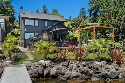 15038 Beach Drive NE, Lake Forest Park, WA 98155 - Photo 1