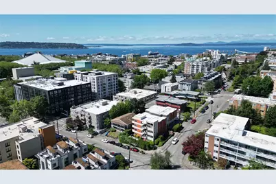 717 3rd Avenue N, Seattle, WA 98109 - Photo 9