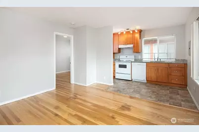 717 3rd Avenue N, Seattle, WA 98109 - Photo 13