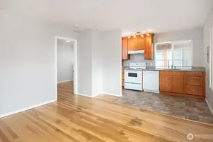 717 3rd Ave N, Seattle, WA 98109 - Photo 13