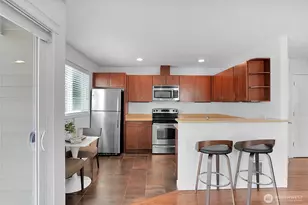 1131 N 93rd St, Seattle, WA 98103 - Photo 7