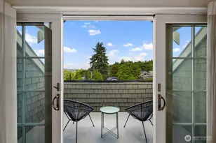 2711 4th Ave W, Seattle, WA 98119 - Photo 23