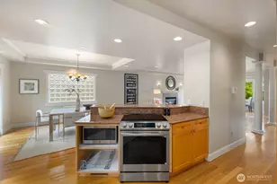 2711 4th Ave W, Seattle, WA 98119 - Photo 11