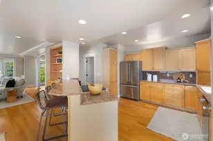 2711 4th Ave W, Seattle, WA 98119 - Photo 15