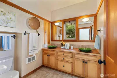 30050 Scenic Drive NE, Poulsbo, WA 98370 - Photo 23