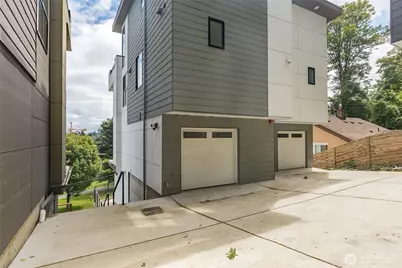 1019 Sturgus Avenue S #B, Seattle, WA 98144 - Photo 21