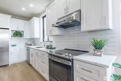 1019 Sturgus Avenue S #B, Seattle, WA 98144 - Photo 9
