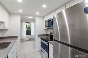 10508 NE 32nd Pl, Bellevue, WA 98004 - Photo 17