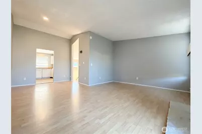 1313 W James Street #11, Kent, WA 98032 - Photo 3