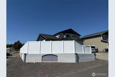 902 Blitz Lane, Selah, WA 98942 - Photo 5