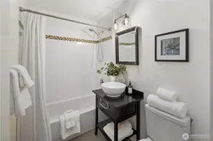 7106 California Ave SW, Seattle, WA 98136 - Photo 11