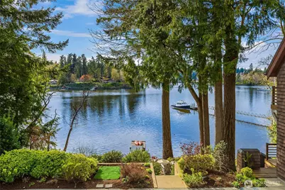 339 Lovell Avenue SW, Bainbridge Island, WA 98110 - Photo 1