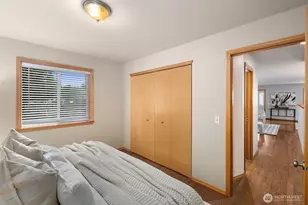10717 Phinney Ave N, Seattle, WA 98133 - Photo 17