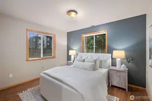 10717 Phinney Ave N, Seattle, WA 98133 - Photo 21