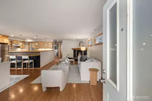 10717 Phinney Ave N, Seattle, WA 98133 - Photo 3