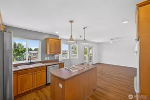 3712 W 8th St, Anacortes, WA 98221 - Photo 11
