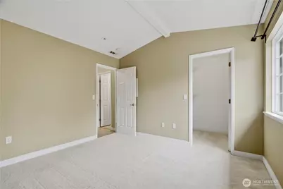 25235 SE Klahanie Blvd #C303, Sammamish, WA 98029 - Photo 5