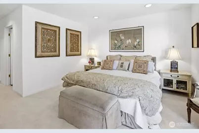 10000 Meydenbauer Way SE #1, Bellevue, WA 98004 - Photo 23