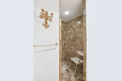 10000 Meydenbauer Way SE #1, Bellevue, WA 98004 - Photo 39