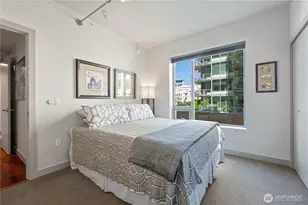 900 Lenora St, Seattle, WA 98121 - Photo 13