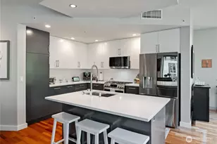 900 Lenora St, Seattle, WA 98121 - Photo 5