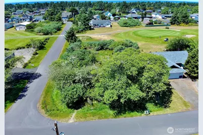 301 Octopus Avenue NE, Ocean Shores, WA 98569 - Photo 1