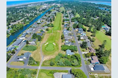 301 Octopus Avenue NE, Ocean Shores, WA 98569 - Photo 17