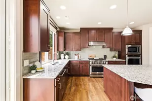 21223 NE 9th Pl, Sammamish, WA 98074 - Photo 13
