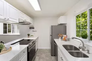 23333 Cedar Way, Mountlake Terrace, WA 98043 - Photo 9