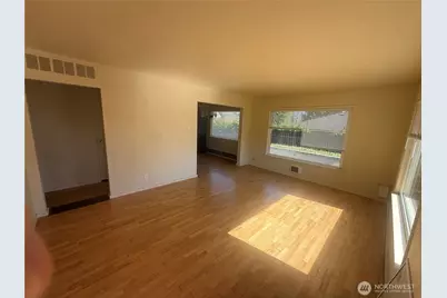 1413 SE Central Avenue, College Place, WA 99324 - Photo 5