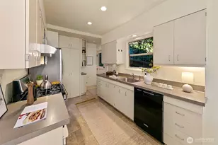 707 Lake Washington Blvd S, Seattle, WA 98144 - Photo 13