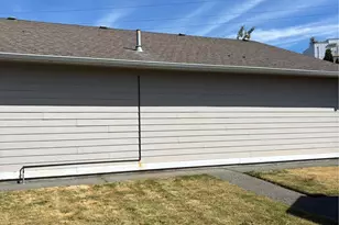408 Edson St, Lynden, WA 98264 - Photo 17