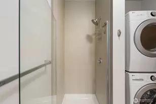 81 Vine St, Seattle, WA 98121 - Photo 27