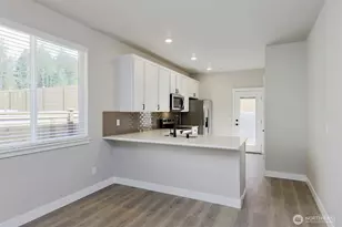 5902 NW Rhino Wy, Silverdale, WA 98312 - Photo 7