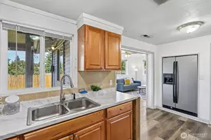 10615 1st Ave S, Seattle, WA 98168 - Photo 7