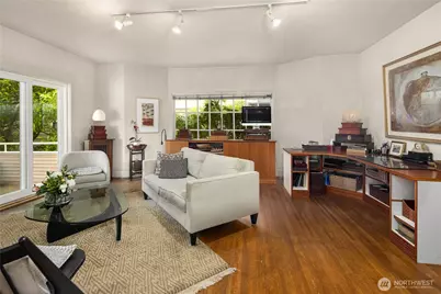 111 W Kinnear Place, Seattle, WA 98119 - Photo 5