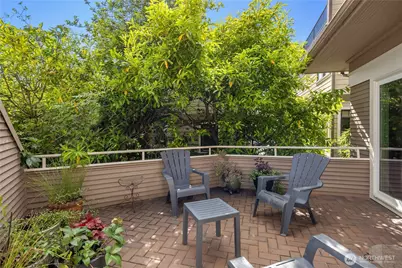 111 W Kinnear Place, Seattle, WA 98119 - Photo 13