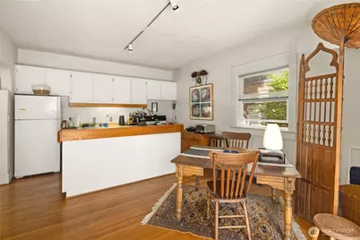 111 W Kinnear Place, Seattle, WA 98119 - Photo 9